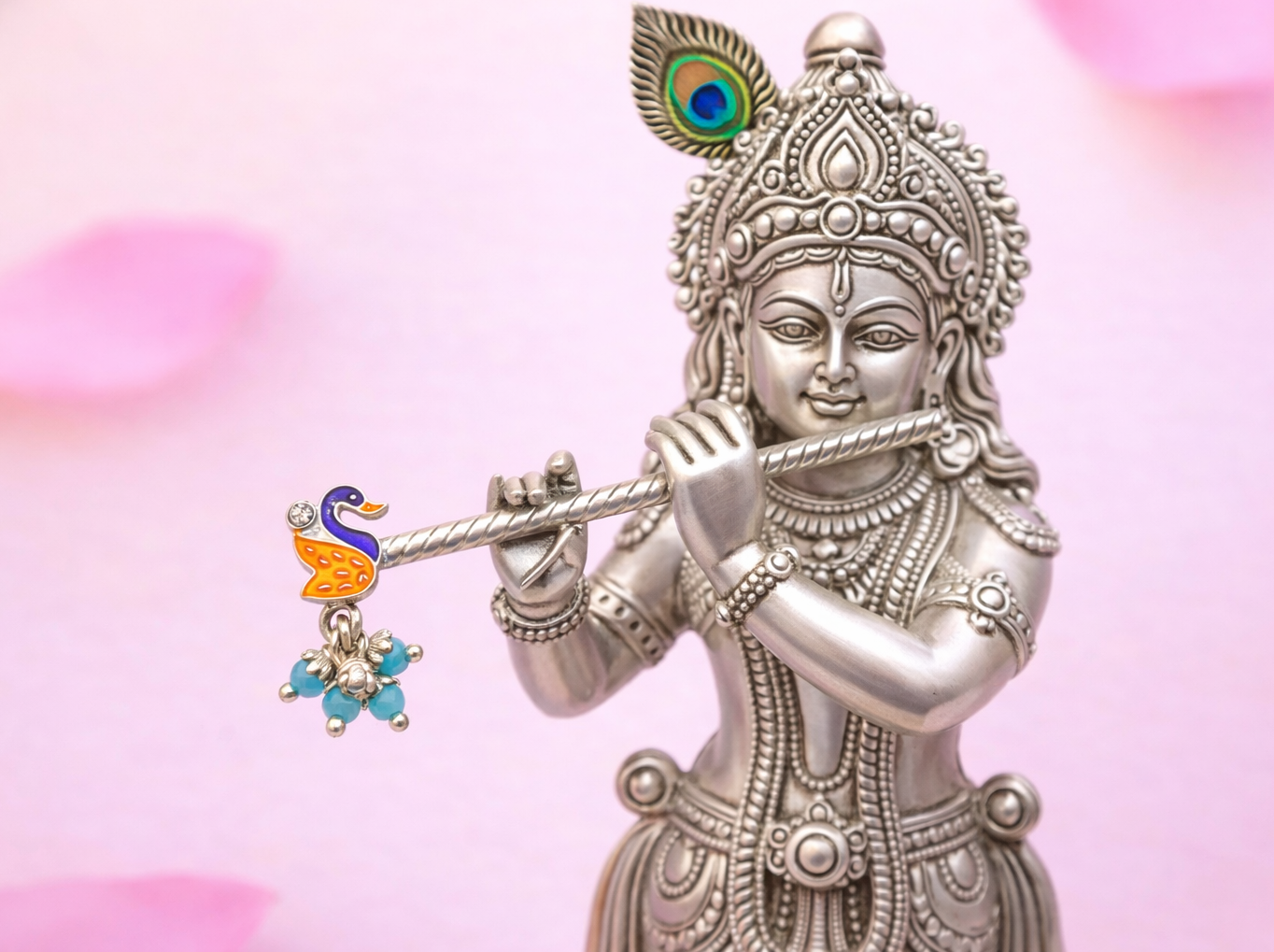 Swan-shaped silver flute with beads