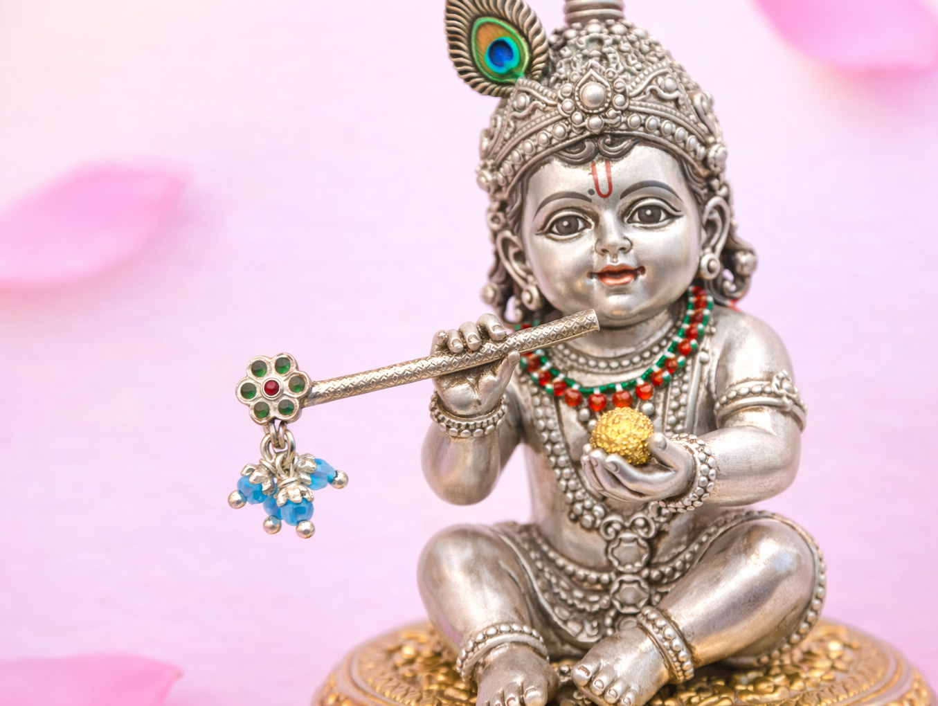 Elegant silver flute with gemstones